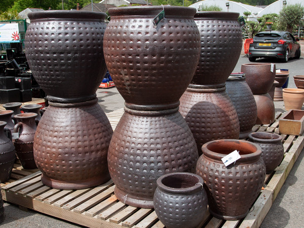 Dimpled pots in various sizes - Pots of Distinction
